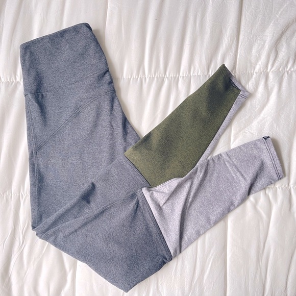 Onzie Leggings for Sale - Picture 5 of 7